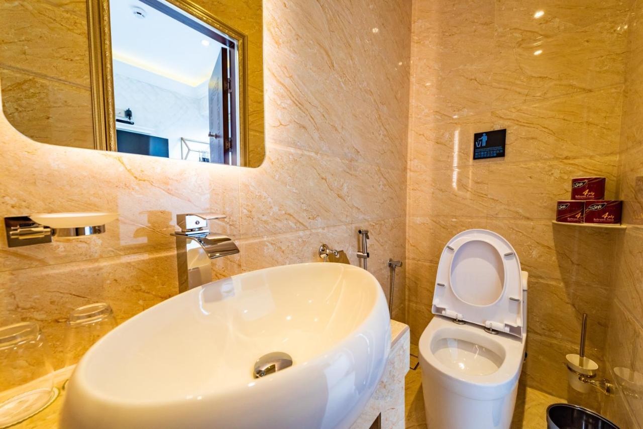 Cj Residence - Opposite Public Bank Centre Point Кота Кинабалу Екстериор снимка